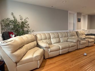 🔥 $500 OBO – BEAUTIFUL 3-PIECE CREAM LEATHER LIVING ROOM SET 🔥