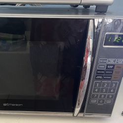 Emerson MWG9115SB-N Microwave Oven, Timer & LED Display 1100W, 11 Power Levels, 9 Pre-Programmed Setting