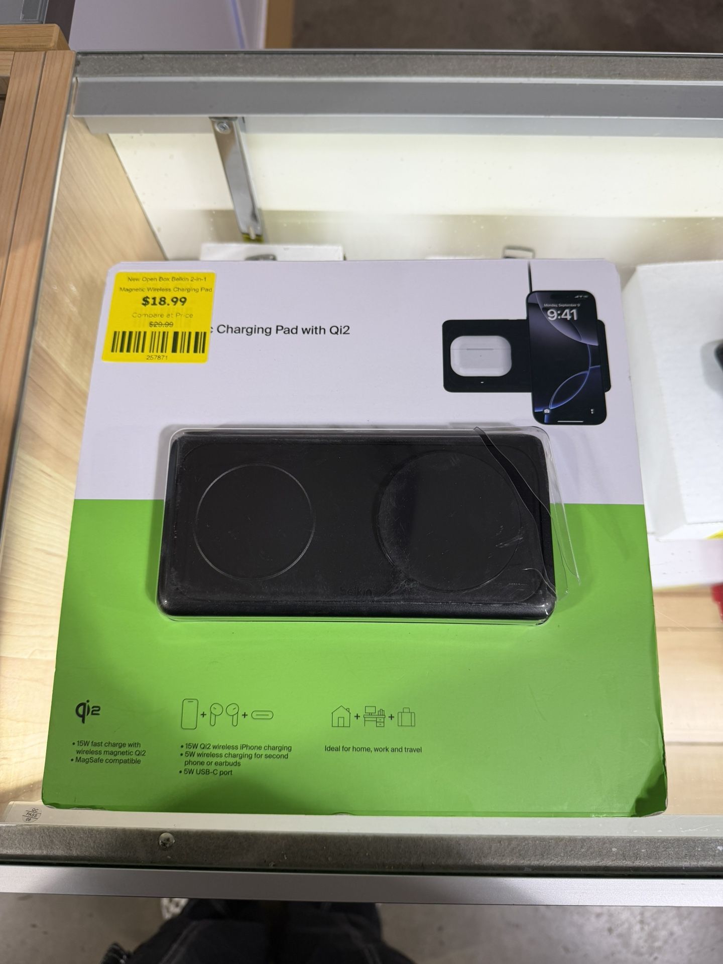 Belkin Charging Pad With Qi2