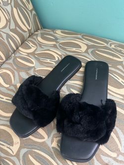 Fluffy sandals