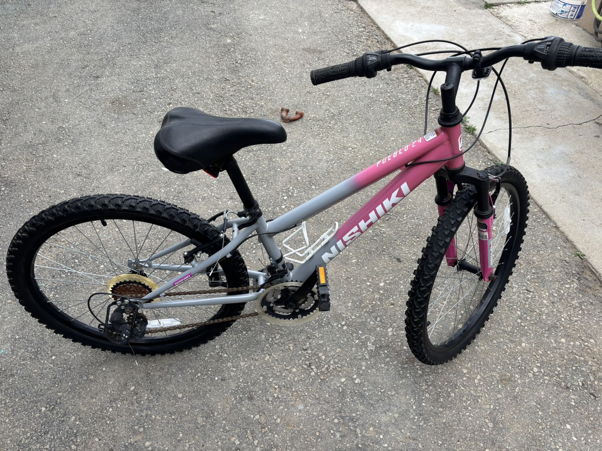 Nishiki Mountain Bike 24”