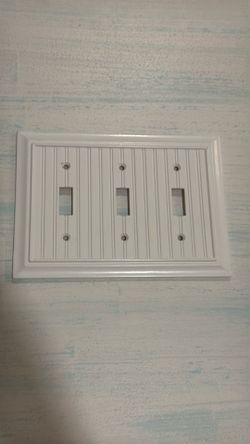 White Beadboard 3 Switch Wallplate