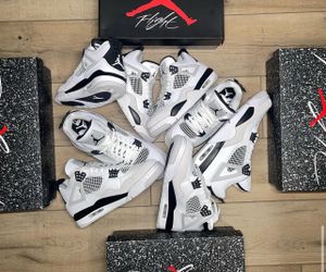 Air Jordan 4 Retro Military Black