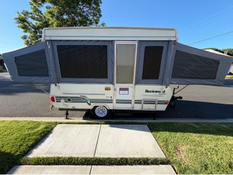 ‘95 Rockwood Signature Pop-up Camper