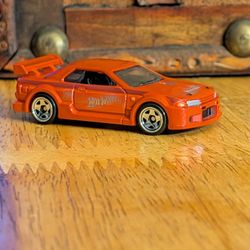 Hot Wheels 80 Anniversary Nissan Skyline GT-R R32 2002-2015