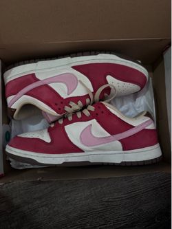 Nike dunk bacon size 9.5 Men