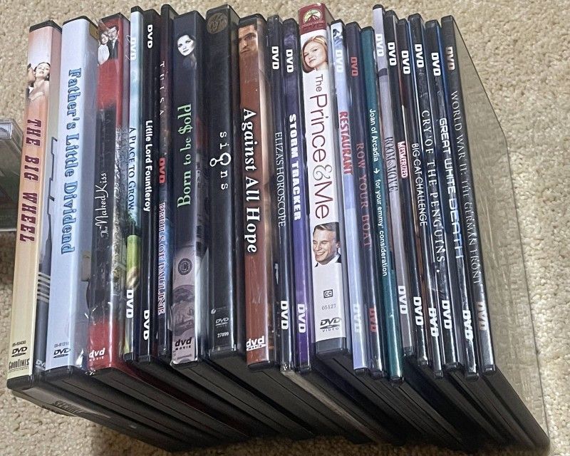 LOT of 21 DVD Movies, Oldies, Documentaries for all Ages and Tastes