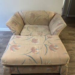 FREEEEE!!! Used Oversized Chair And Ottoman Set 