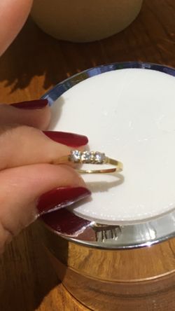 14 k gold real diamond ring