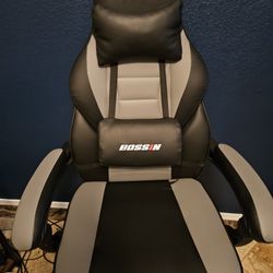 BOSSIN Gaming Chair With Massage