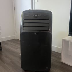 LG Portable Air Conditioner 12,000 BTU