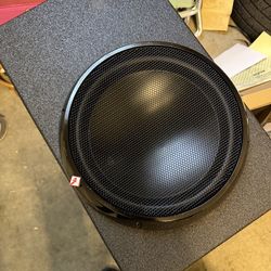 Rockford Fosgate  Power 12" T1 2-Ohm DVC Subwoofer T1D212. With QPower Box