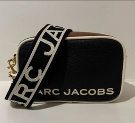 New & Authentic 100% MARC JACOBS