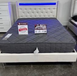 Queeen size white plain led with ortho Matres!!!!