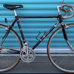 Schwinn Voyager 11.8 Bike Good Condition