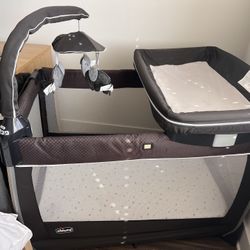 Chicco Play 4-in-1 Baby Playard