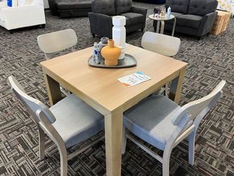 5 PIECE DINING TABLE SET // WE DELIVER 