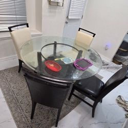SELLING OLD APPLIANCES , SOFA & DINN8NG SET, DUE TO REMODELING 