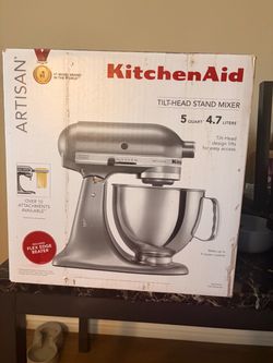 KitchenAid Artisan 5-Quart Tilt-Head Stand Mixer