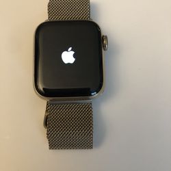 Apple Watch Series 6 Unlocked 