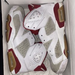 Size 9 Very Dirty But From A Event In The Rain/mud… 