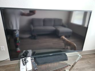 Sharp TV with 3D Glasses