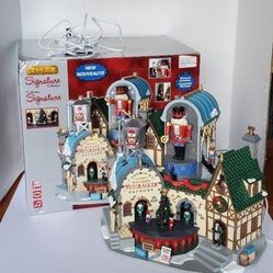 Lot Of 11 LEMAX Signature Collection Christmas Village