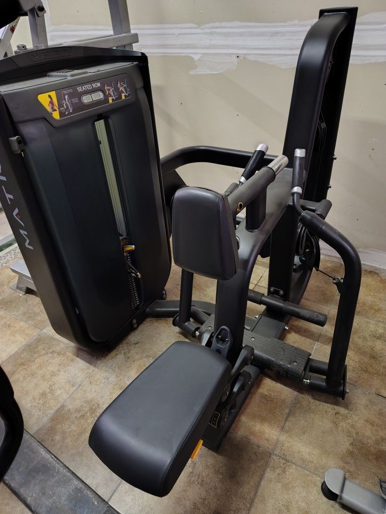 Matrix ultra seated row commercial gym equipment exercise fitness weight machine