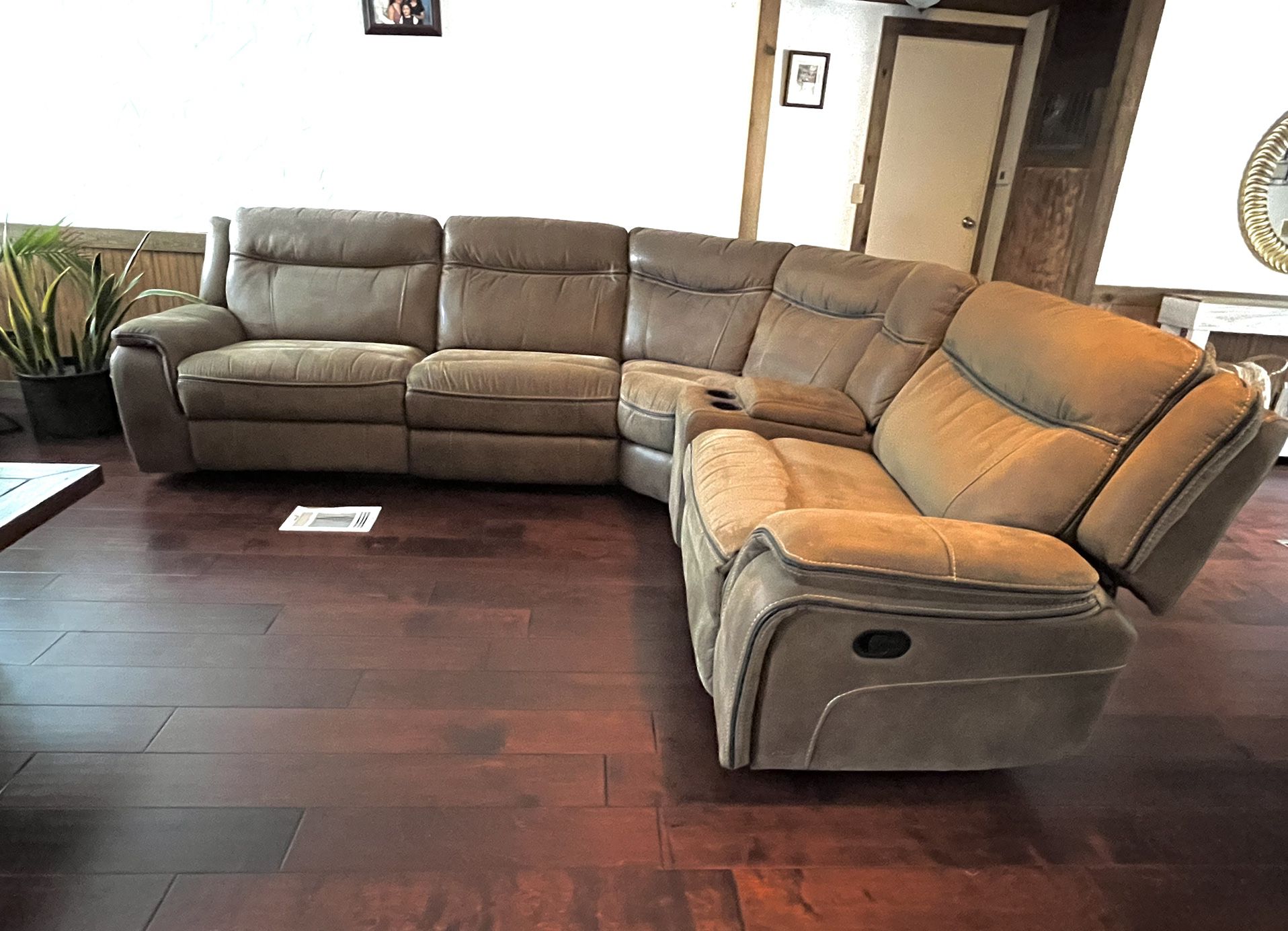 5 piece reclining sectional 