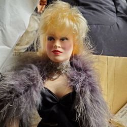 New Porcelain Collector Franklin Mint Mae West Doll 