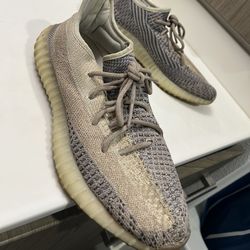 Yeezy’s size 11 used