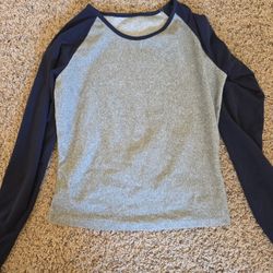 Long Sleeve Baseball Tee Medium Womens