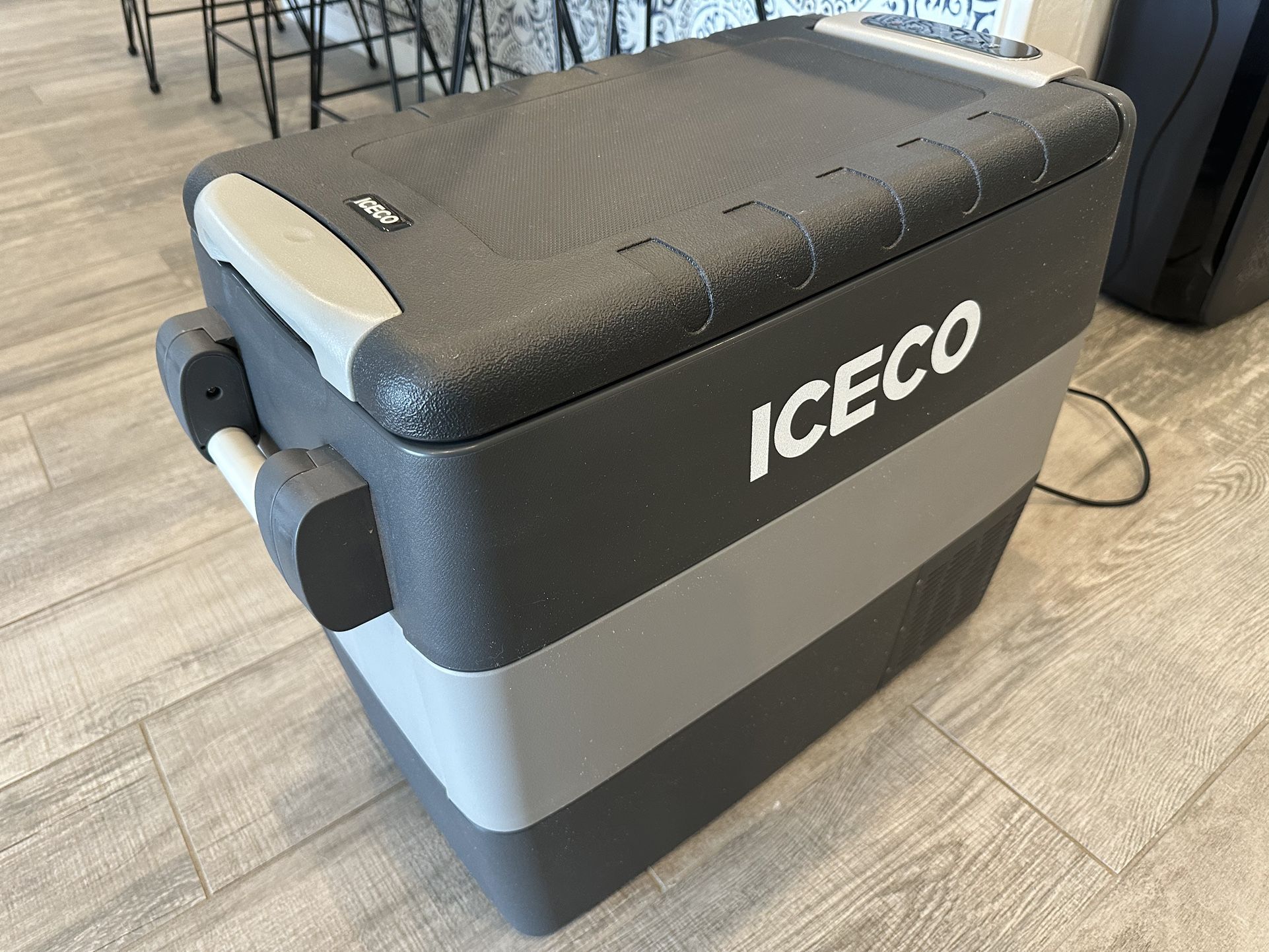 ICECO JP50 Portable Refrigerator Freezer 12v 120v 50L