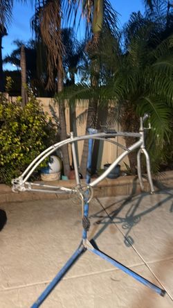 Free!! 26 inch beach cruiser frame