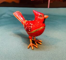 Vintage beautiful red cardinal enamel/pewter hinged trinket box with Austrian crystals