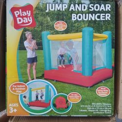 Play Day Jump And Soar Bouncer