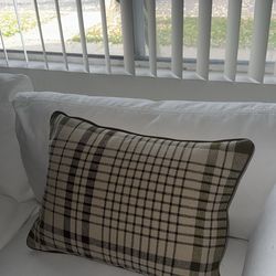 Throw pillow