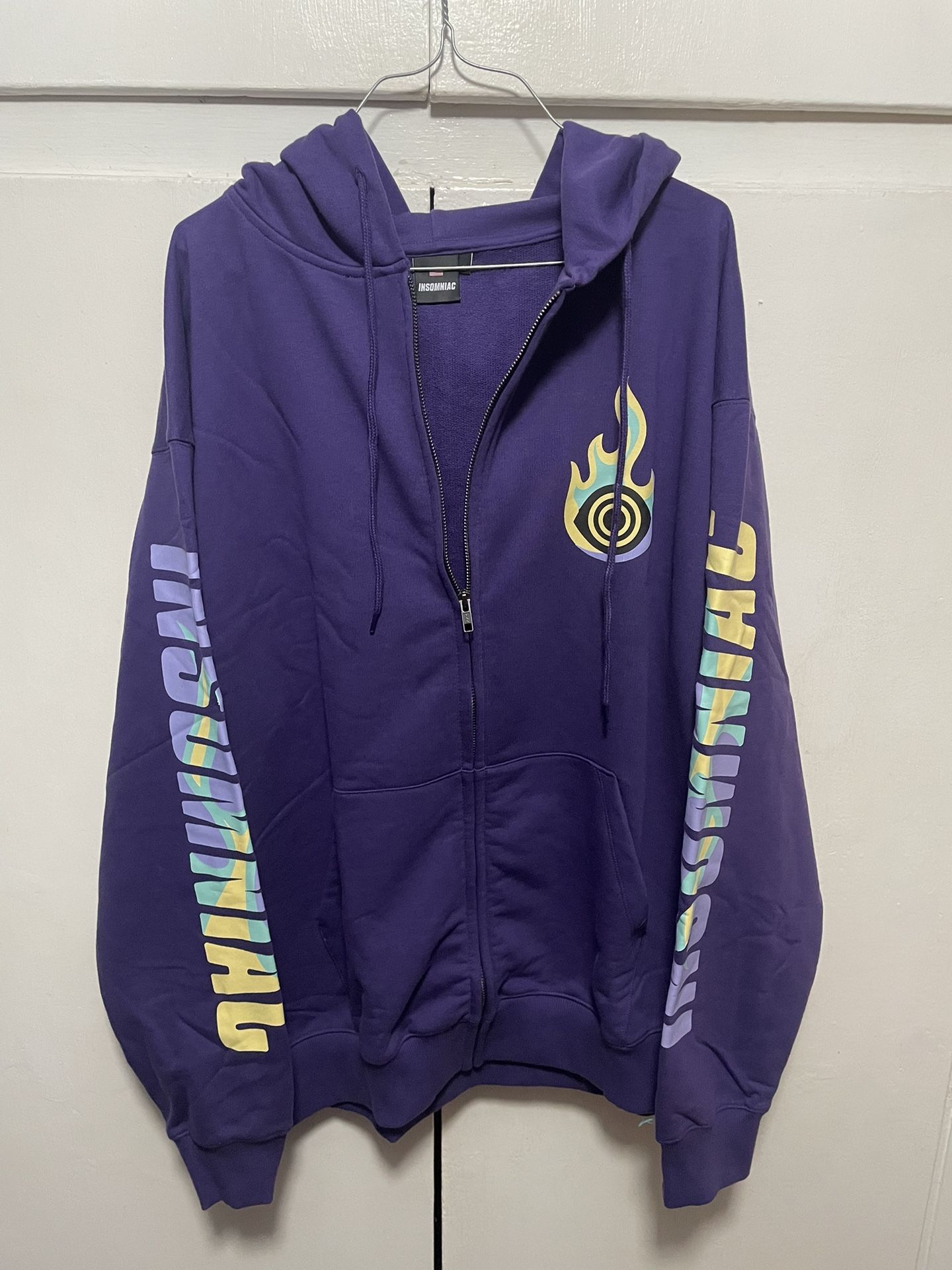 INSOMNIAC ZIP UP HOODIE