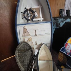 Boat And Fish Decor 
