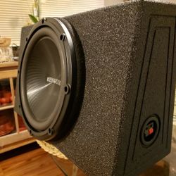 12” kenwood subwoofer With Sealed Enclosure