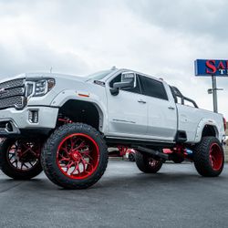 Suspension Lifts Available From 3”-12”