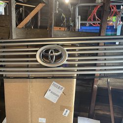 Toyota Tundra Grille