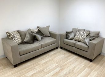 Sofa and Love Seat📦