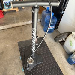 Specialized air pump with gauge