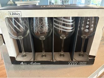 Libby Adorn 4 Piece Decorated Wine Glass Set New in Box