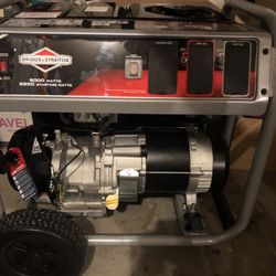 Briggs and Stratton Generator 5000 Watt. Brand New.