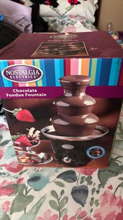 chocolate fondue fountain