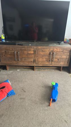 Tv stand