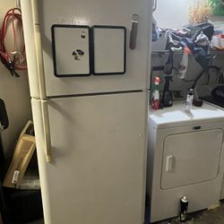 Refrigerator Kenmoore