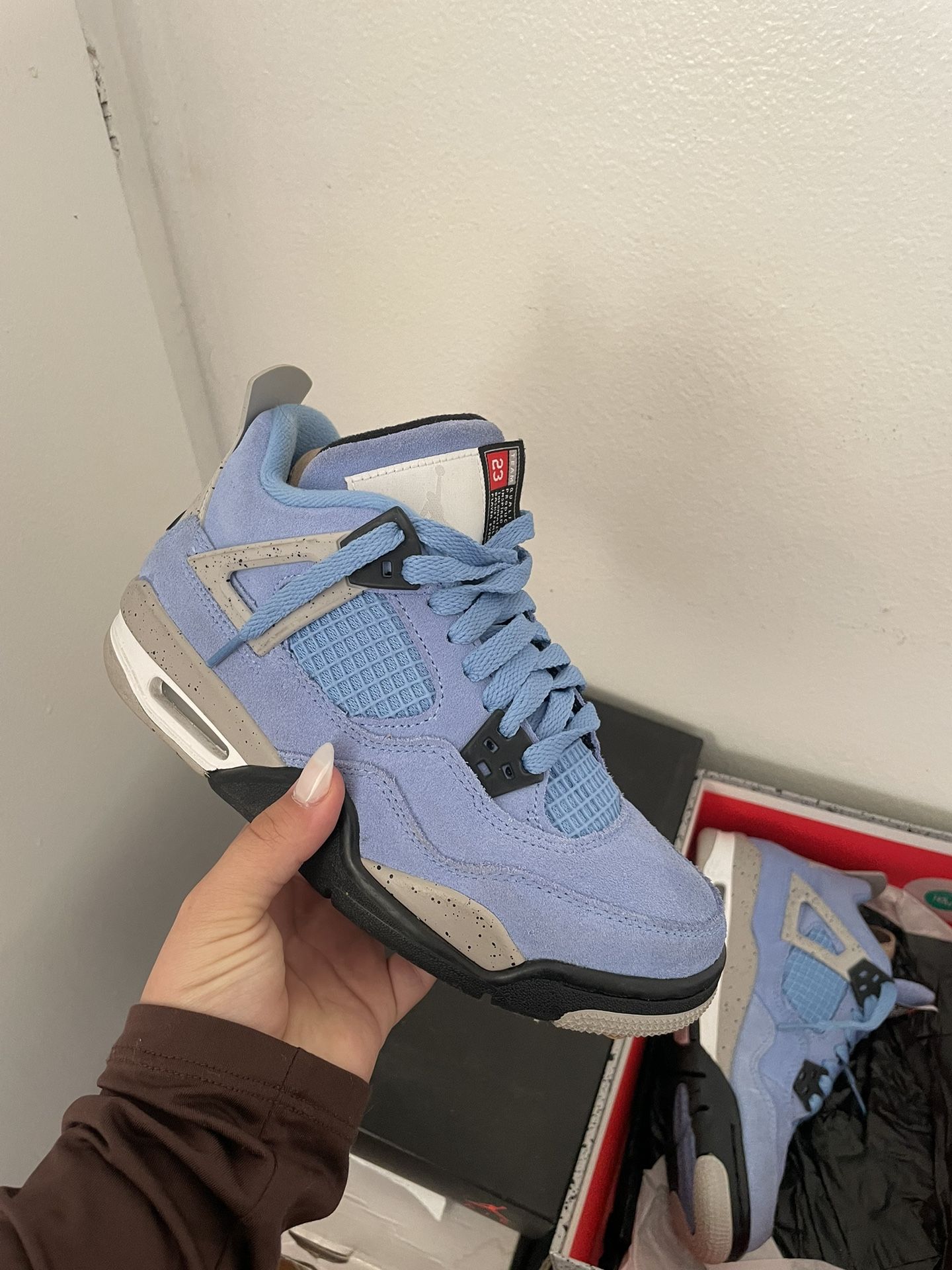 Jordan 4 Retro 'University Blue'